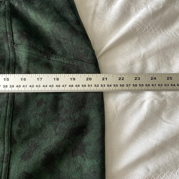 ICONIC Women's 14 Abstract Green Floral Faux Suede Skirt 1/4 Zip Festival Whimsy - Picture 11 of 15